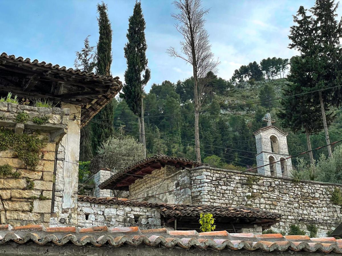 Amalia Hotel Berat Exterior photo