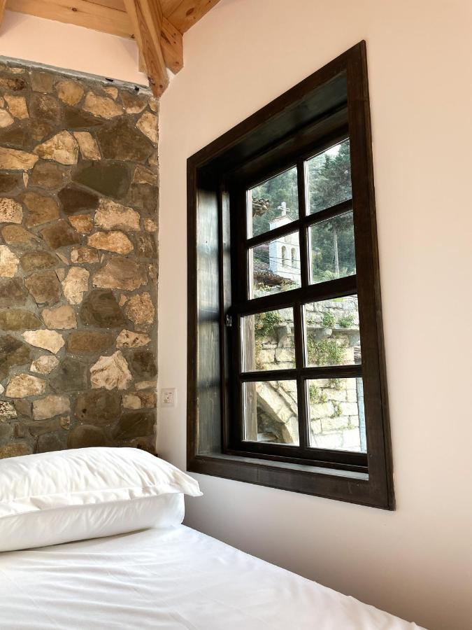 Amalia Hotel Berat Exterior photo